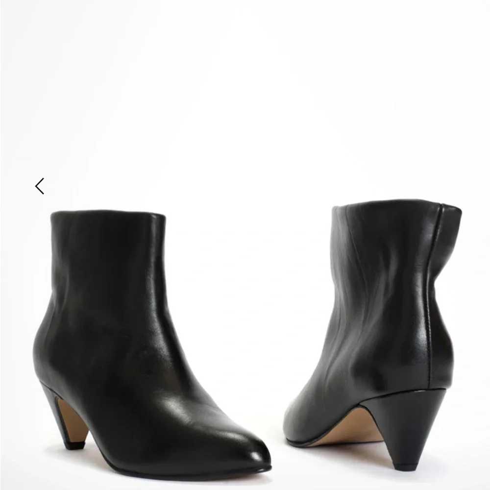 Sleek Black Ankle Booties - Picture 4 of 6